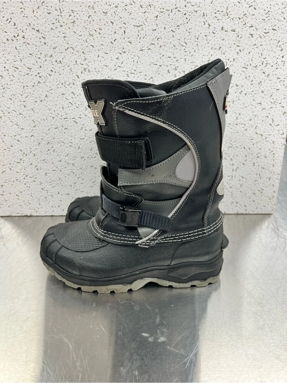 Castle X Men's Black & Gray Waterproof Snow Boots